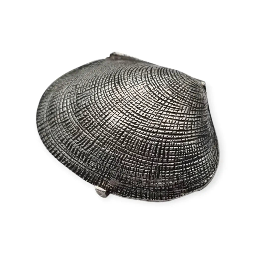 Caja antigua en forma de almeja plata 800 pieza colección siglo XX.