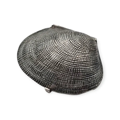 Caja antigua en forma de almeja plata 800 pieza colección siglo XX.