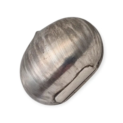 Caja antigua italiana de plata 800 en forma castaña con diseño naturalista