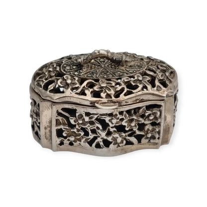 Caja antigua de plata 800 calada con flores y marcasitas Circa 1970.