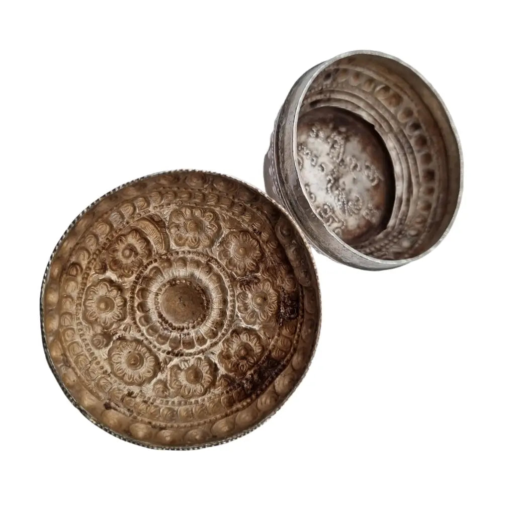 Caja de plata ley joyas orientales repujadas caja vintage con flores grabadas