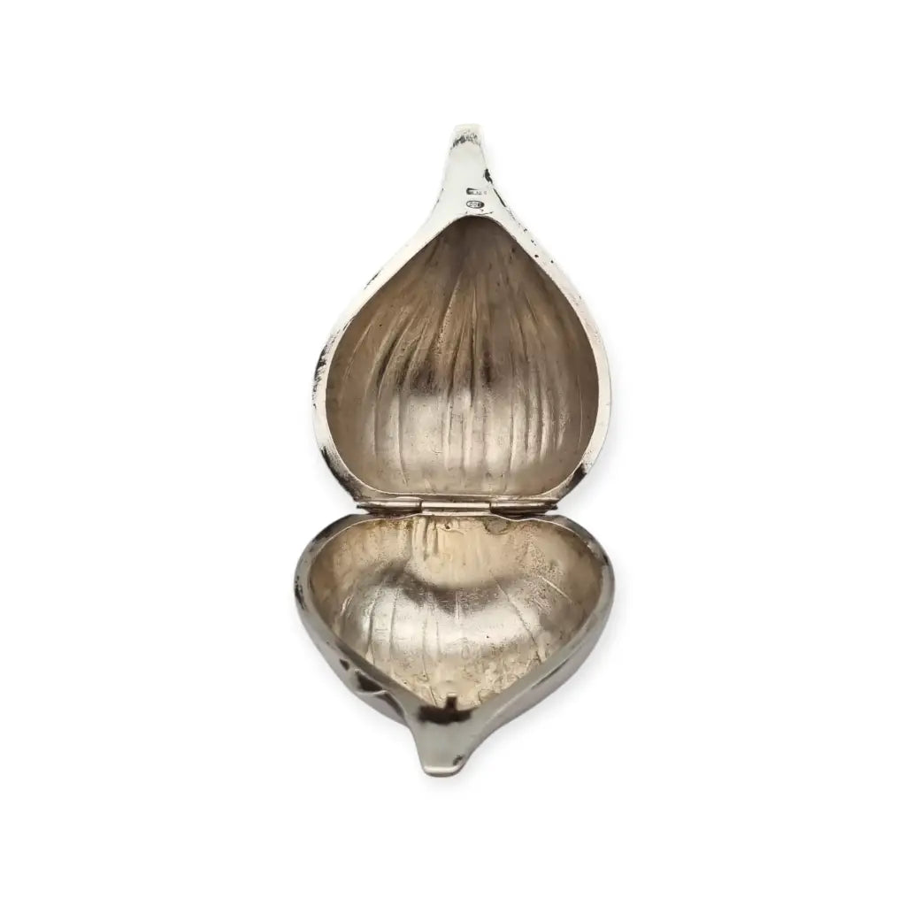 Caja italiana en plata 800 con forma de cabeza/bulbo ajo estilo naturalista