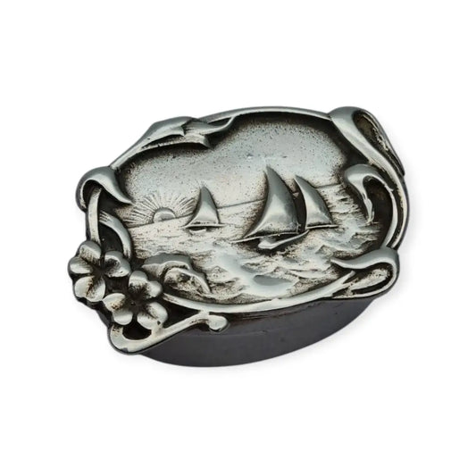 Caja ovalada de plata 915 con escena velero y flores estilo náutico Art