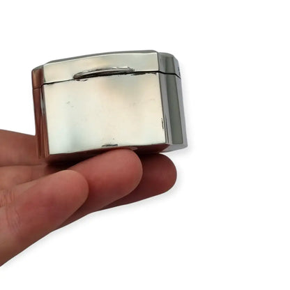 Caja en plata 800 con forma octogonal marcada “SERRA ROMA” diseño elegante