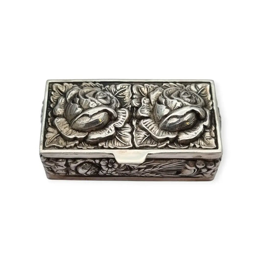 Caja de plata Inglesa la marca Ari D. Norman con rosas repujadas Londres