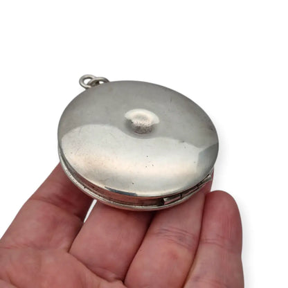 Caja porta viático antigua en plata 925 hostiario vintage con símbolo cristiano