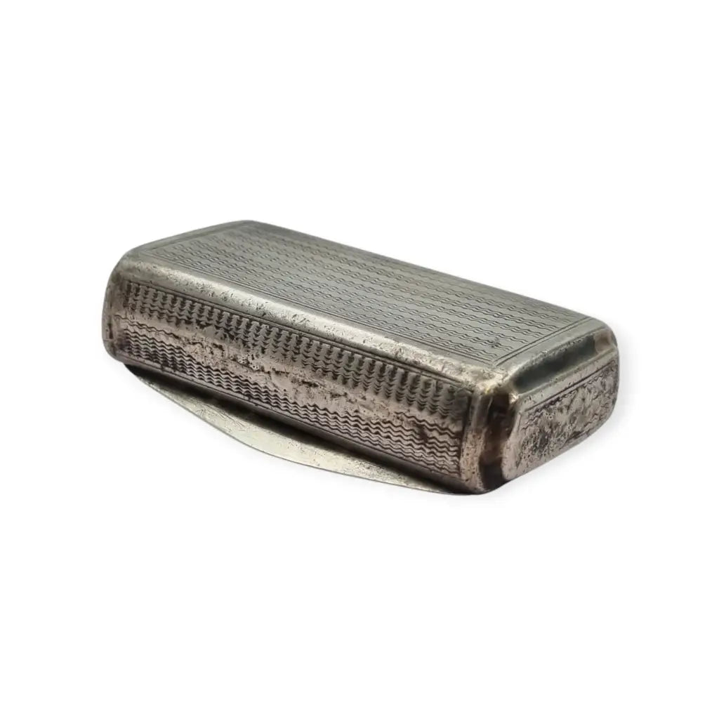 Caja de rapé antigua francesa en plata grabada con monograma y bisagra Circa