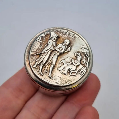 Caja romántica vintage de relieve neoclásico ideal para coleccionistas