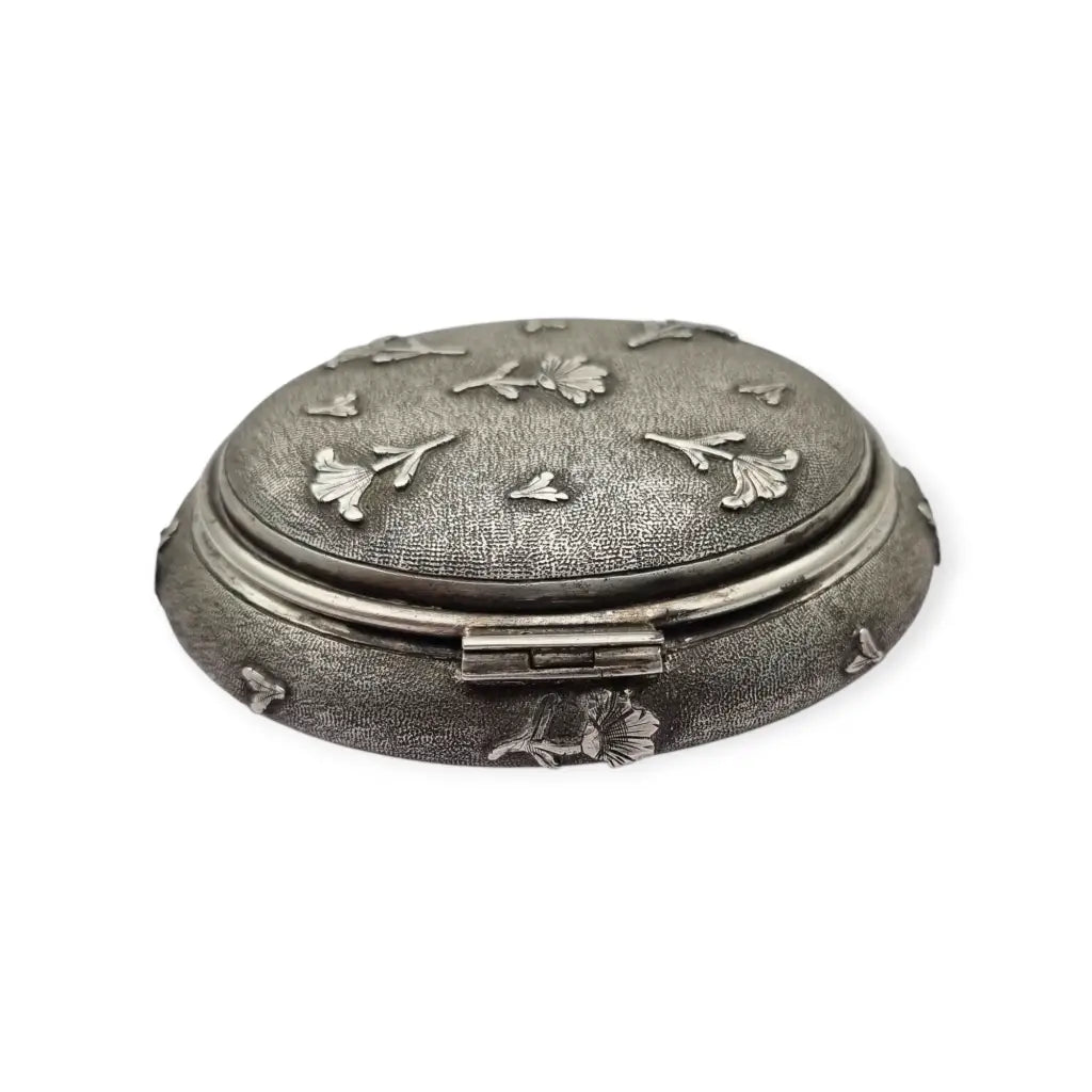 Caja vintage ovalada floral en relieve de plata italiana 800 firmada Mambretti