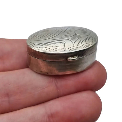 Caja vintage de plata 925 y exquisito troquelado. Circa 1990.