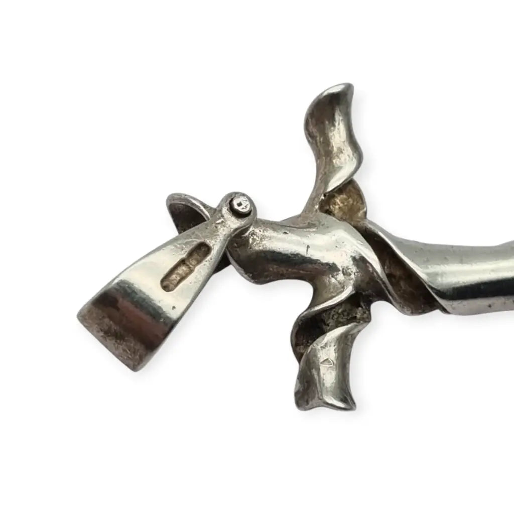 Colgante cruz vintage en plata diseño retorcido pieza singular de colección