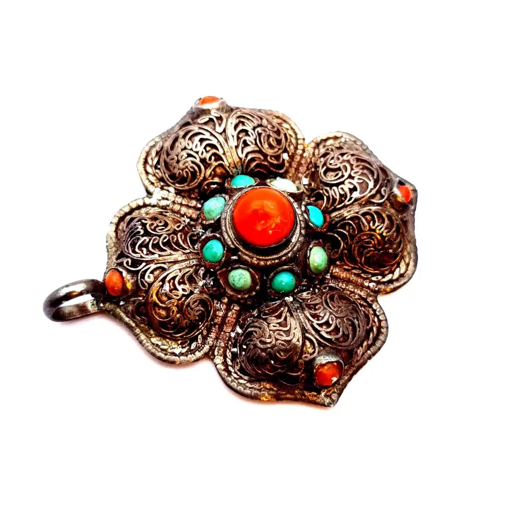 Colgante de coral. Filigrana plata colgante coral turquesa. Circa 1970.