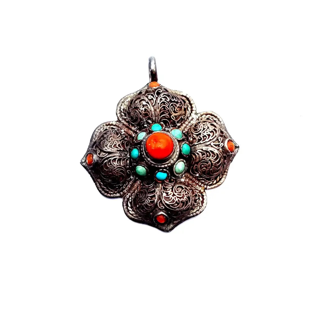 Colgante de coral. Filigrana plata colgante coral turquesa. Circa 1970.