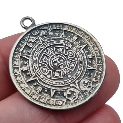 Colgante de plata esterlina del calendario maya azteca joyería tribal mexicana