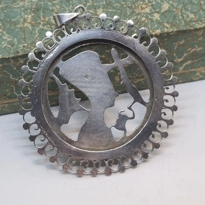 Colgante egipcio de plata colgante faraón años 70. Pin.