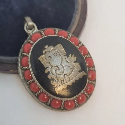 Colgante étnico de elefante la suerte. Joyería vintage. Cultura