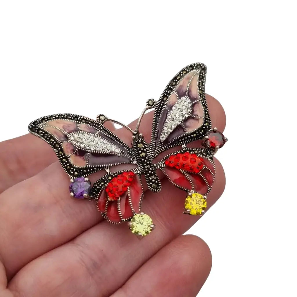 Colgante mariposa con piedras naturales para cadena charm mediano Circa 2000.