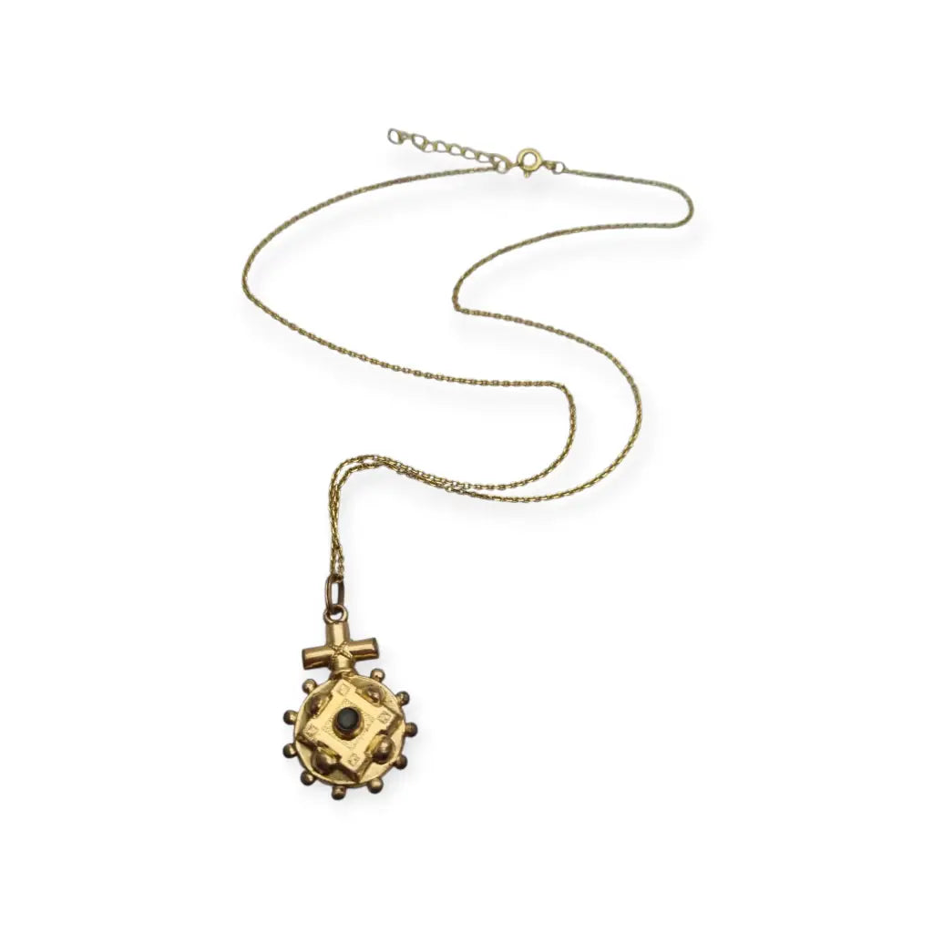 Colgante de rosario dorado con cruz y orla esférica estilo devocional c.1900.