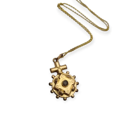 Colgante de rosario dorado con cruz y orla esférica estilo devocional c.1900.