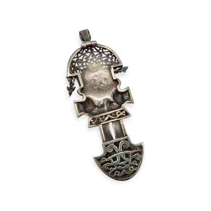 Colgante Tumi de plata y turquesa joyeria étnica peruana andina regalos boho.