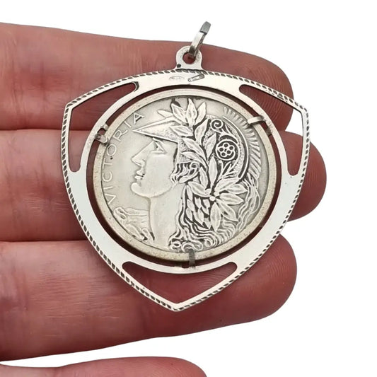 Colgante Victoria de plata 800 joyeria italiana vintage estilo modernista.