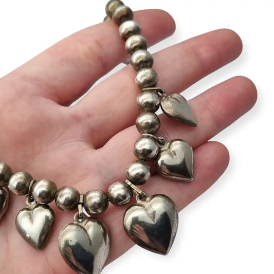 Collar italiano vintage en plata 925 con colgantes de corazones y cuentas