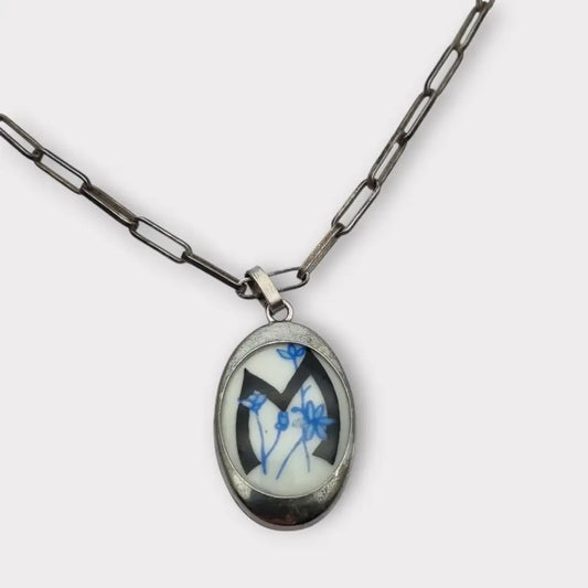 Collar de plata 925 con colgante ovalado porcelana pintada diseño floral