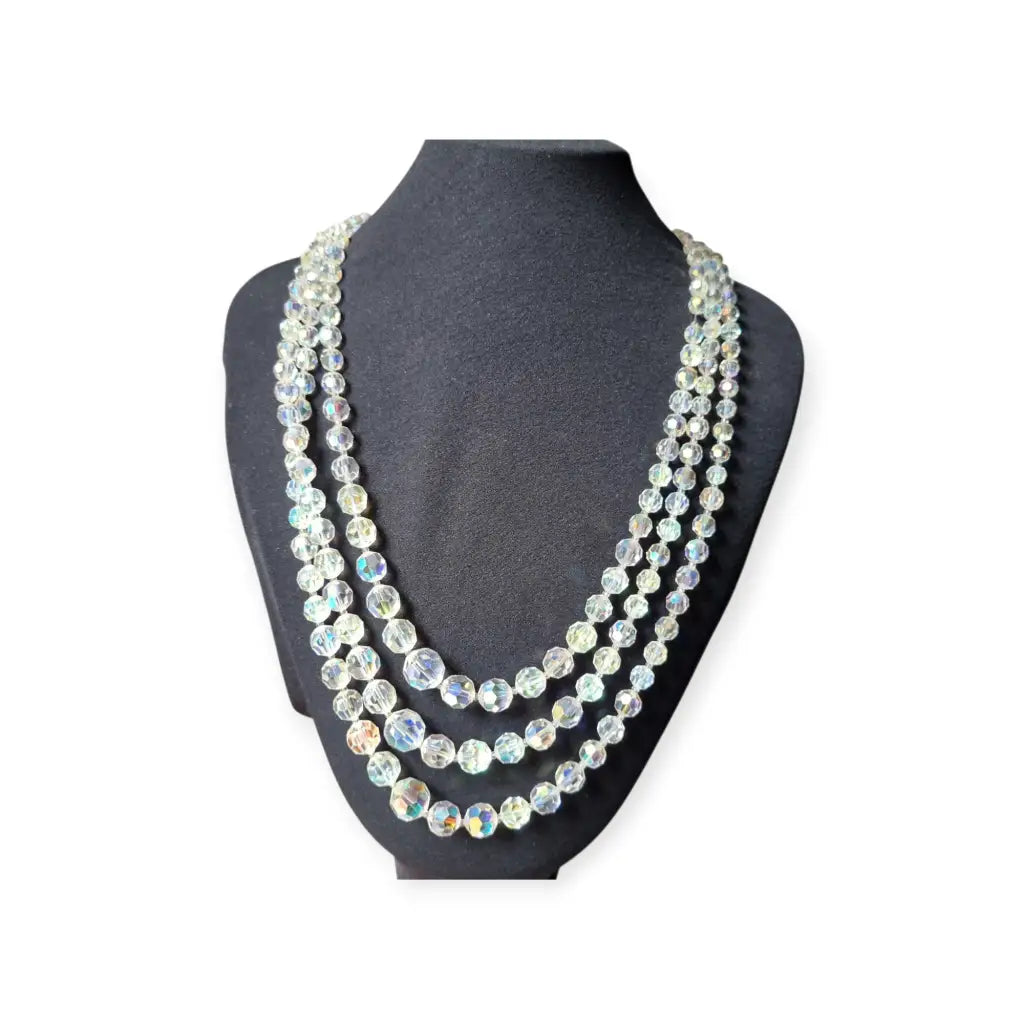 Collar vintage con cuentas de cristal facetado aurora boreal y cierre