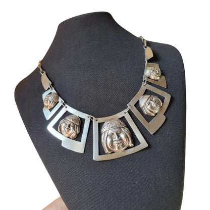 Collar vintage de plata ’PERU 925 8973’’ con máscaras andinas joyería peruana.