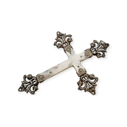 Cruz antigua de nácar y plata con Cristo estilo religioso Art Nouveau circa