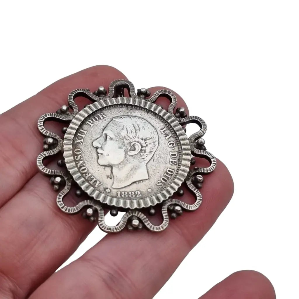 Broche moneda plata broche original española. Alfonso XII 1882 2