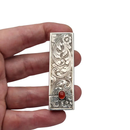 Estuche pintalabios antiguo de plata grabada con espejo y piedra cornalina