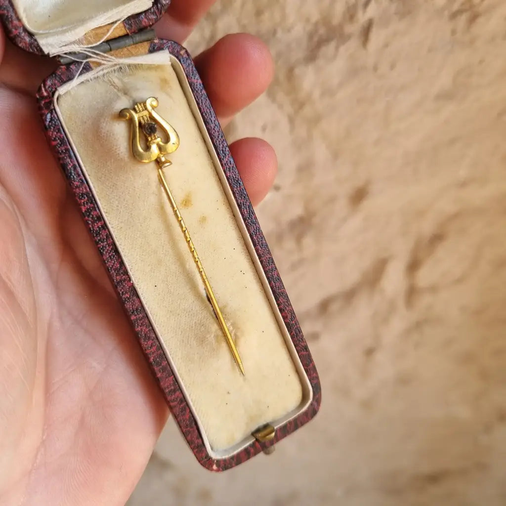 Pin de palo arpa vintage pasador oro tapa metal dorado