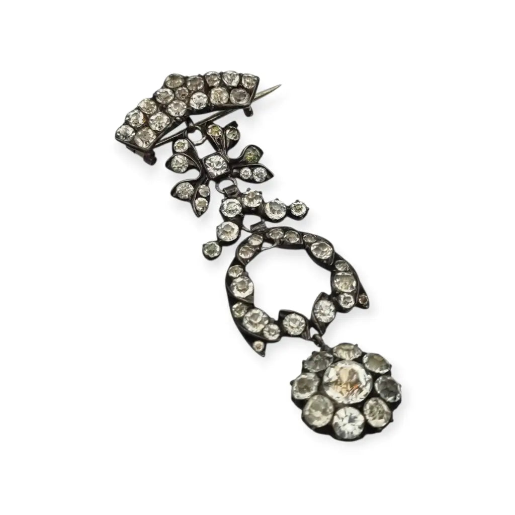 Excepcional broche victoriano de plata y cristal blanco elegante estilo