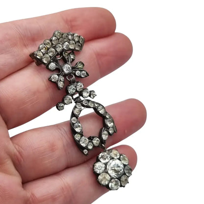 Excepcional broche victoriano de plata y cristal blanco elegante estilo