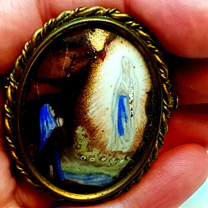 Broche de porcelana con imagen virgen pintada joyería religiosa francesa