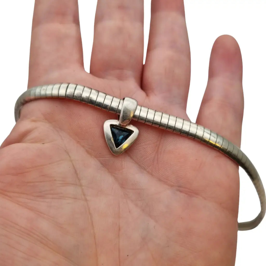 Gargantilla Vintage plata 925 con colgante triangular y piedra azul Collar