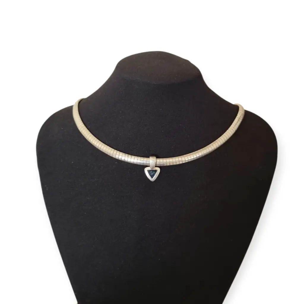 Gargantilla Vintage plata 925 con colgante triangular y piedra azul Collar