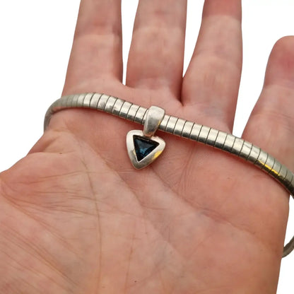 Gargantilla Vintage plata 925 con colgante triangular y piedra azul Collar