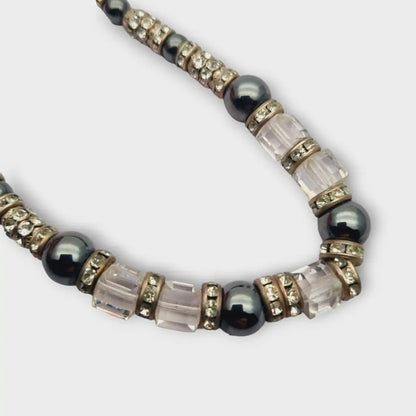 Gargantillas retro con cuentas brillantes grises y blancas para mujer