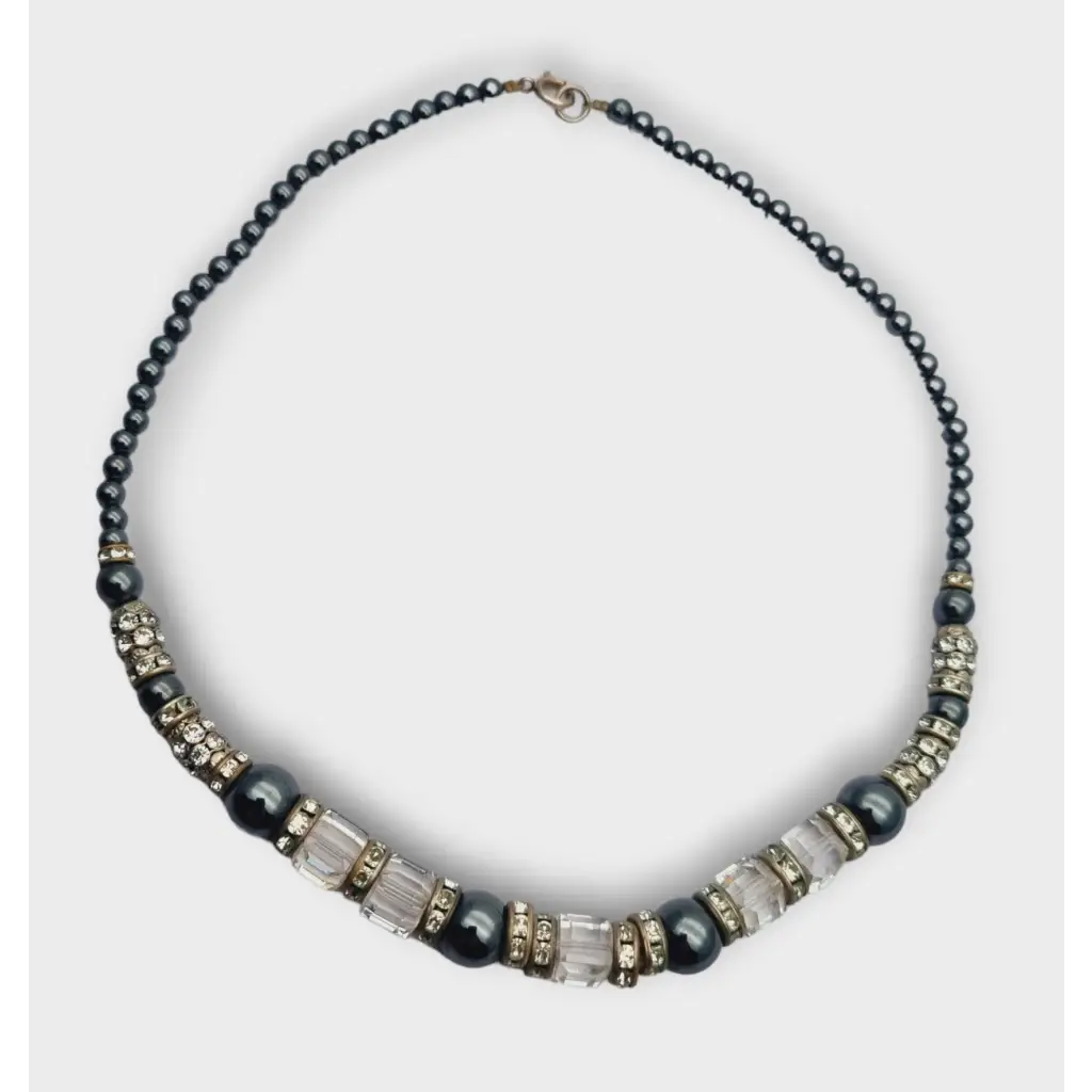 Gargantillas retro con cuentas brillantes grises y blancas para mujer