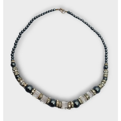 Gargantillas retro con cuentas brillantes grises y blancas para mujer