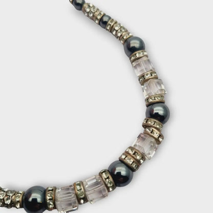 Gargantillas retro con cuentas brillantes grises y blancas para mujer