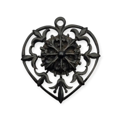Guardapelo de Corazón Victoriano en Baquelita Negra Calada Colgante Joyería