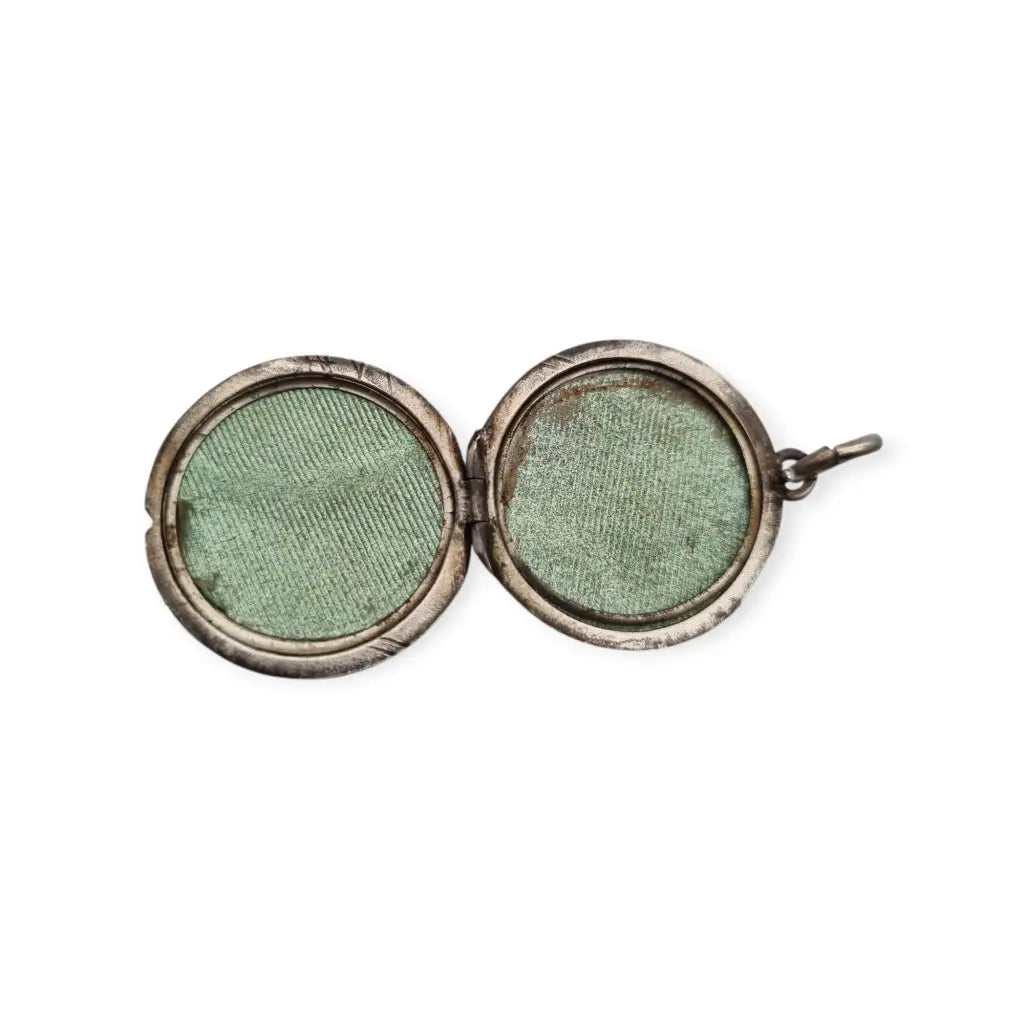 Guardapelo de plata 800 con esmalte guilloché floral rosa y azul joyería