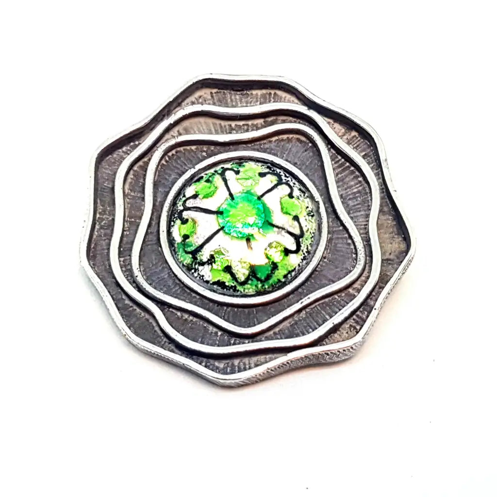 Broche de plata y esmalte verde. Circa 1970. Joyas antiguas vintage.