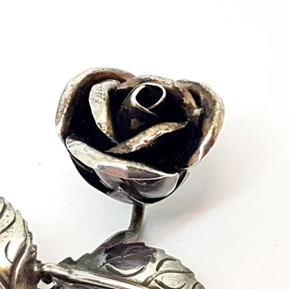 Broche rosa de plata ramo flores. Circa 1950. Joyería antigua y vintage.