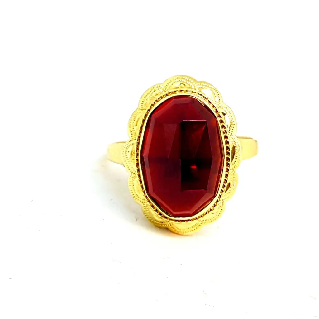 Anillo de granate rojo y oro. oro 14 kt granates. Circa 1950