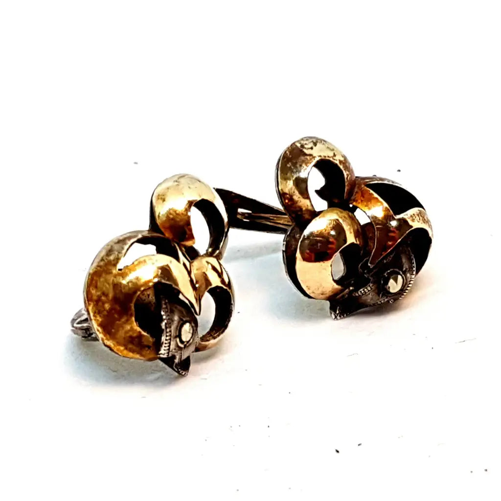 Pendientes art déco de plata y oro. Circa 1940. Joyas antiguas vintage.