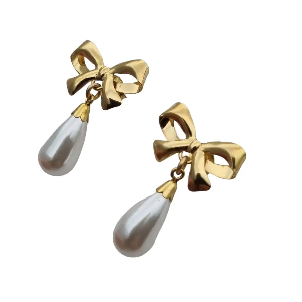 Pendientes lazo de perlas en forma lágrima laminado oro regalos vintage.